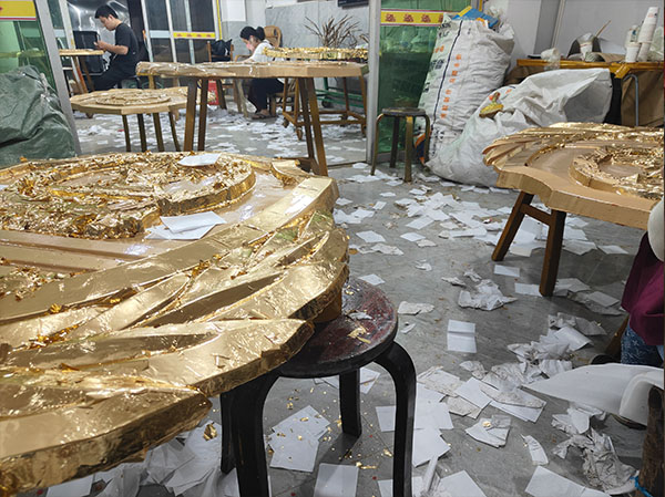 警徽制作现场